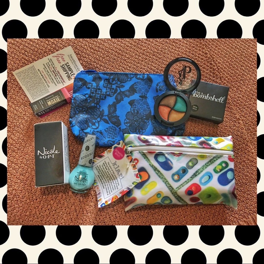 IPSY• Cosmetic grab bags